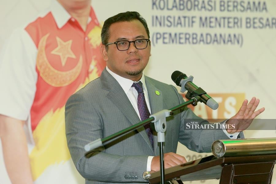 Selangor Menteri Besar Datuk Seri Amirudin Shari today criticised the Malaysian Football League (MFL) for its recent decision concerning Selangor Football Club (Selangor FC), denouncing it as unjust. - NSTP/ FAIZ ANUAR
