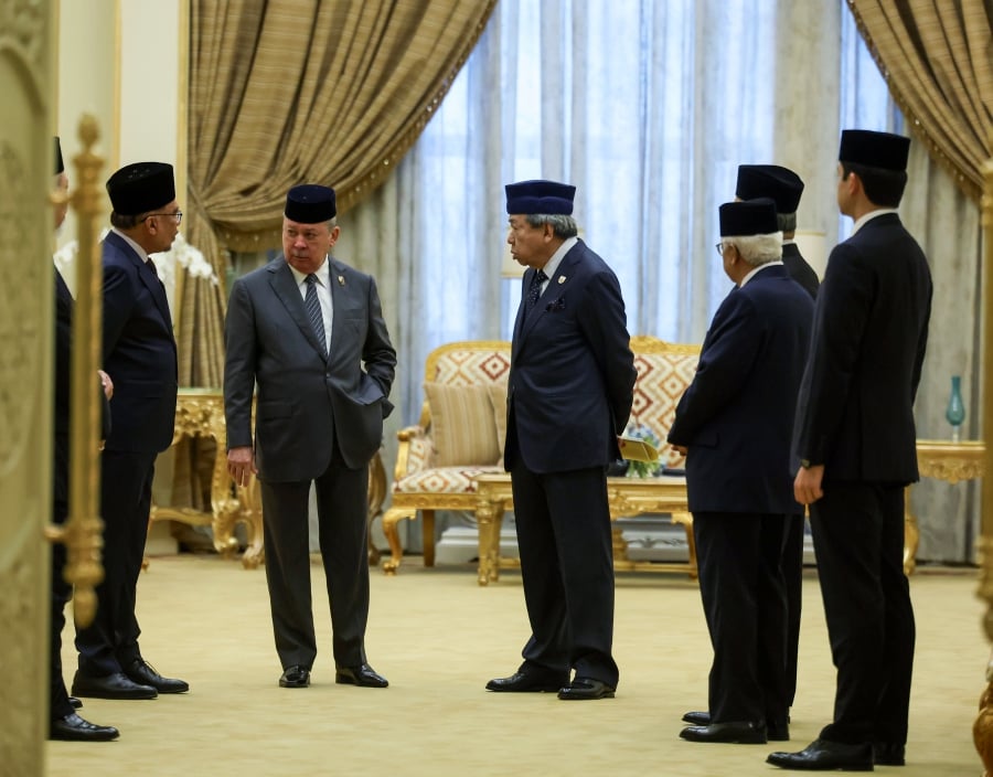 His Majesty Sultan Ibrahim (second from left), King of Malaysia today attended the second day of the 265th Meeting of the Conference of Rulers at Istana Negara. - BERNAMA pic