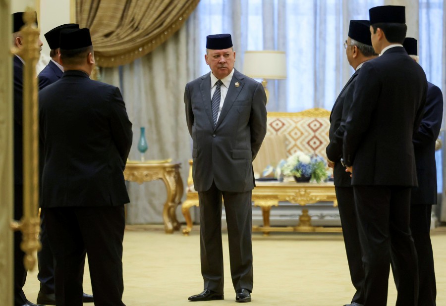 The 265th Meeting was the first graced by the 17th King of Malaysia, the Selangor ruler, on behalf of the Conference, also expressed congratulations and gratitude to His Majesty Sultan Ibrahim. BERNAMA PIC