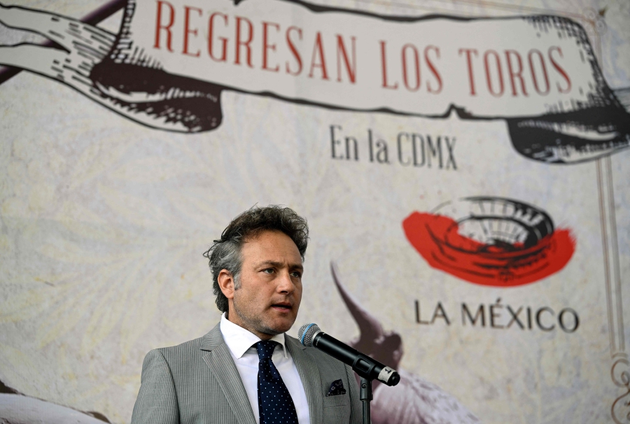 Mexican former bullfighter and current manager of the Plaza de Toros Mexico, Mario Zulaica, speaks during a press conference to announce the reopening of the bullring in Mexico City. (Photo by ALFREDO ESTRELLA / AFP)
