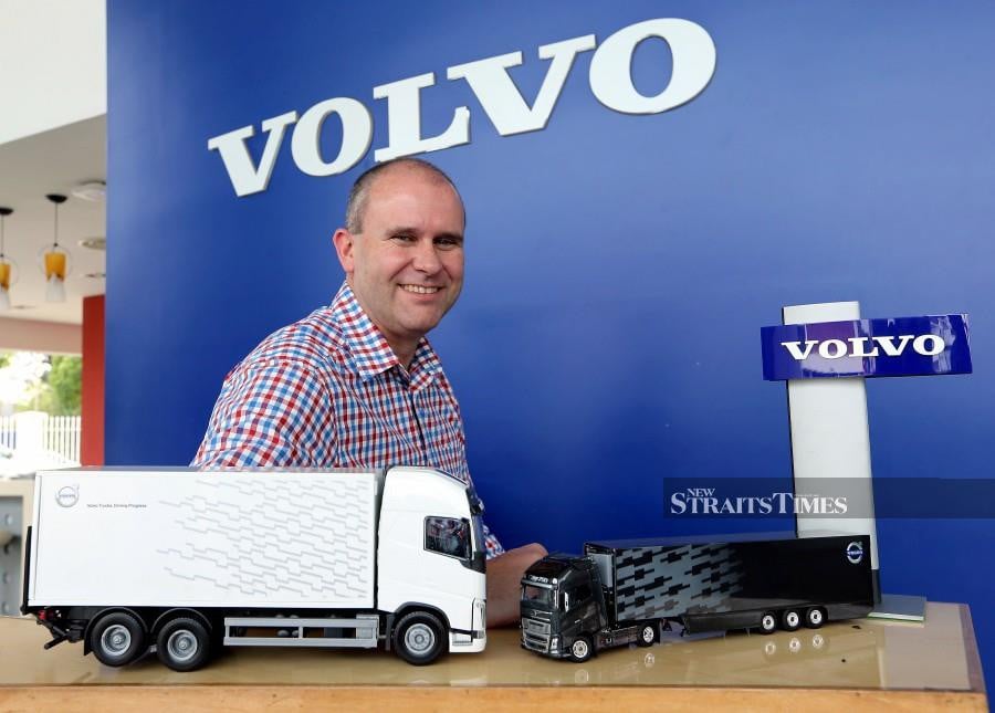  Volvo Trucks Malaysia managing director Mitch Peden. NSTP /OWEE AH CHUN.
