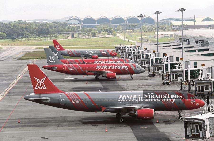 The Malaysian Trades Union Congress (MTUC) has called on MYAirline to settle back pay owed to employees first rather than just awaiting new investors.- NSTP/MOHD FADLI HAMZAH