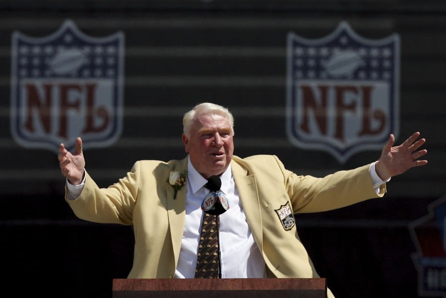 John Madden, NFL Hall of Fame Coach and Broadcaster, Dies at 85