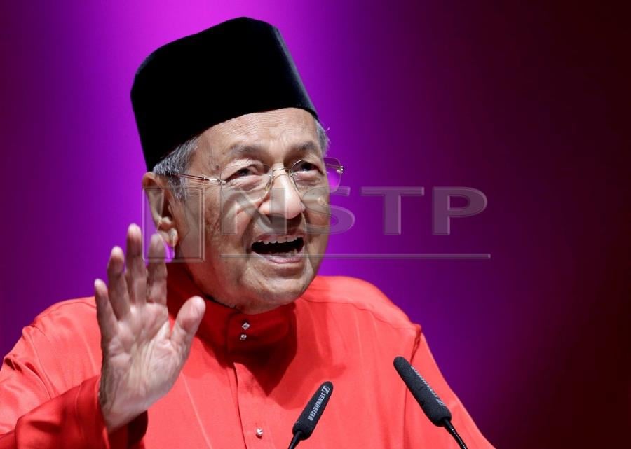The cause championed by Parti Pribumi Bersatu Malaysia’s (Bersatu) isn’t for the sake of the party, but for the Malays and Bumiputera in the context of a multi-cultural and multiracial nation, says Tun Dr Mahathir Mohamad. Pic by NSTP/AIZUDDIN SAAD