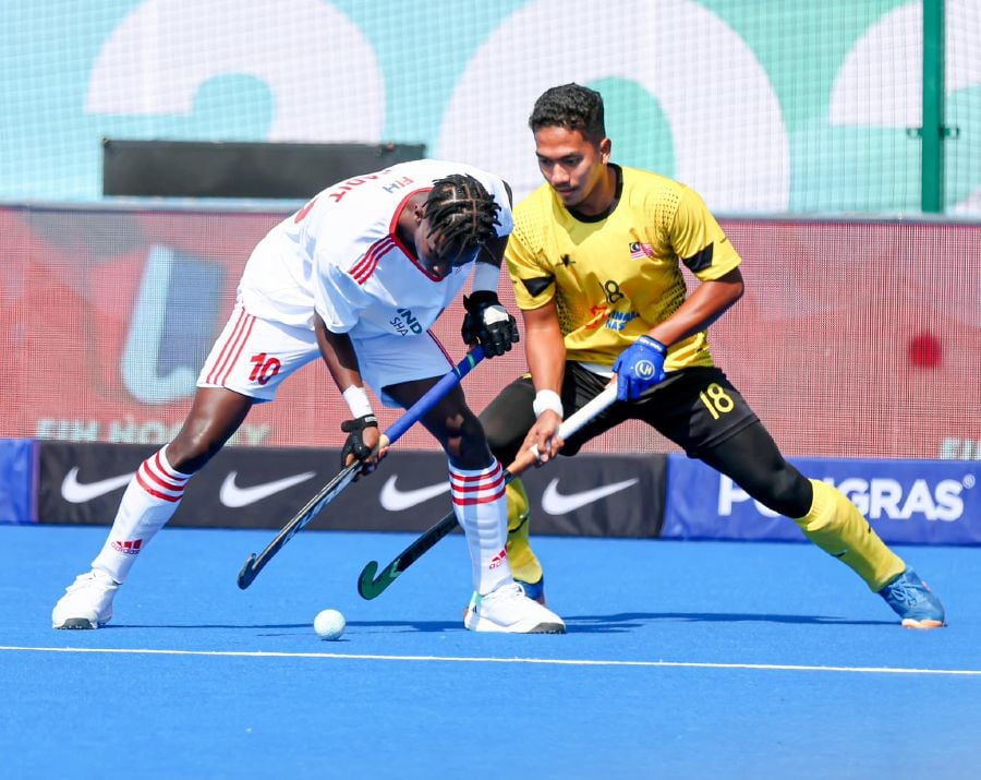 Malaysia blew a 3-1 lead and drew 3-3 with hosts Oman in their opening Group D match in the en's Hockey 5s World Cup in Muscat today. - Pic courtesy of MHC