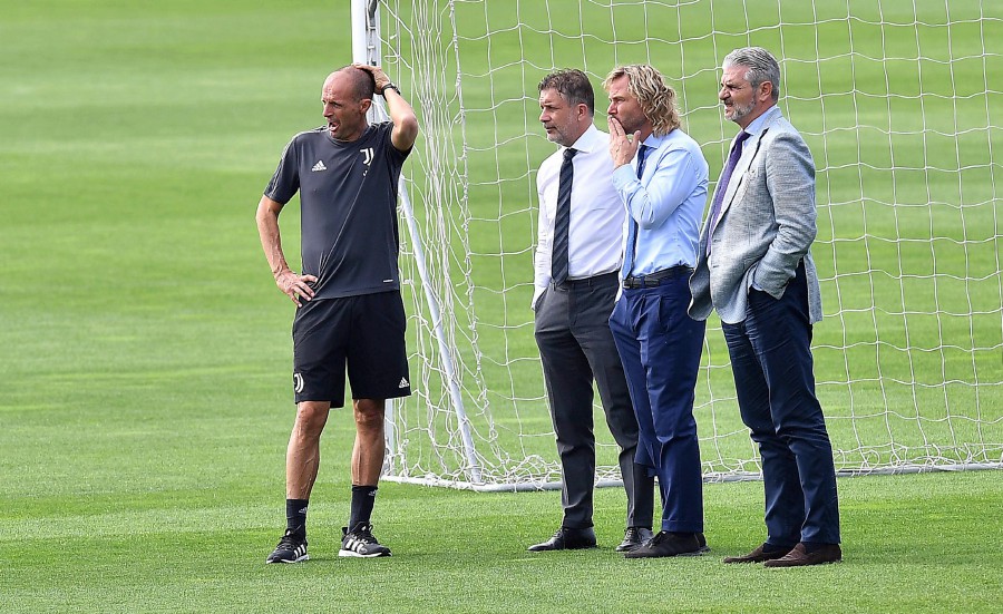 Juventus' head coach Massimiliano Allegri (L) leads his team's training session in Turin, Italy, 13 September 2021. Juventus FC will face Malmo FF in their UEFA Champions League group H soccer match on 14 September 2021. - EPA pic