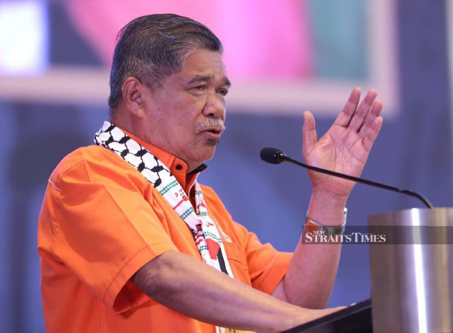 Parti Amanah Negara (Amanah) president Datuk Seri Mohamad Sabu wants the new line-up of the party leadership to strengthen their cooperation with parties aligned in the unity government. - NSTP/MOHAMAD SHAHRIL BADRI SAALI