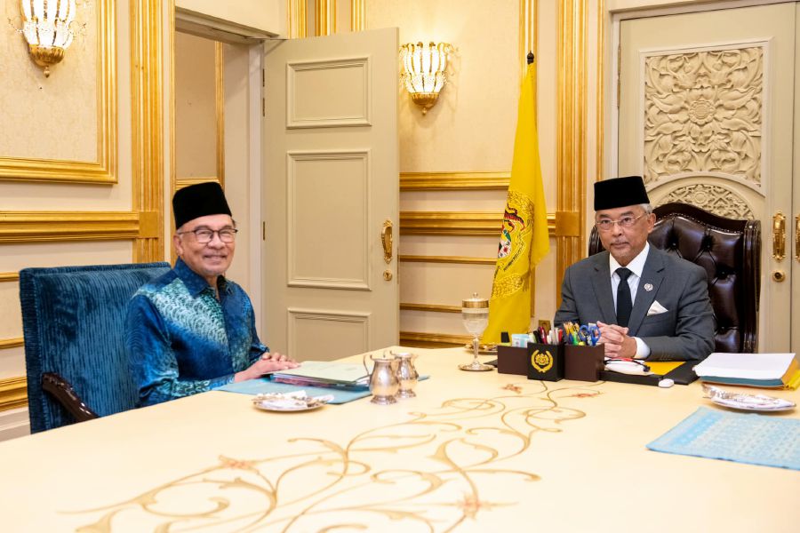 The king held his last weekly pre-cabinet meeting with Prime Minister Datuk Seri Anwar Ibrahim at Istana Negara here today ahead of the conclusion of his term as the 16th Yang di-Pertuan Agong. - Pic courtesy of Istana Negara FB