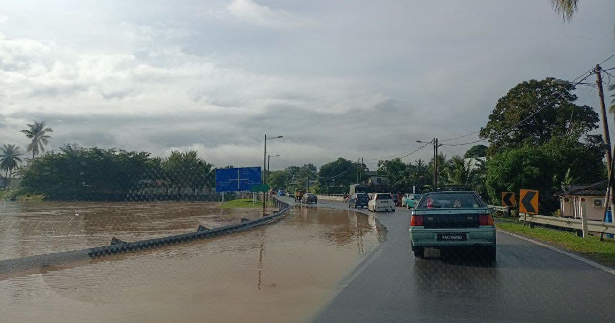 Five Temporary Flood Evacuation Centres Open As Floods Strike In Melaka 