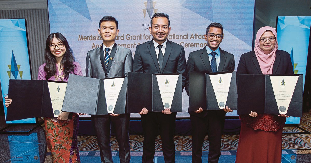 Five researchers receive Merdeka Award Grant | New Straits Times