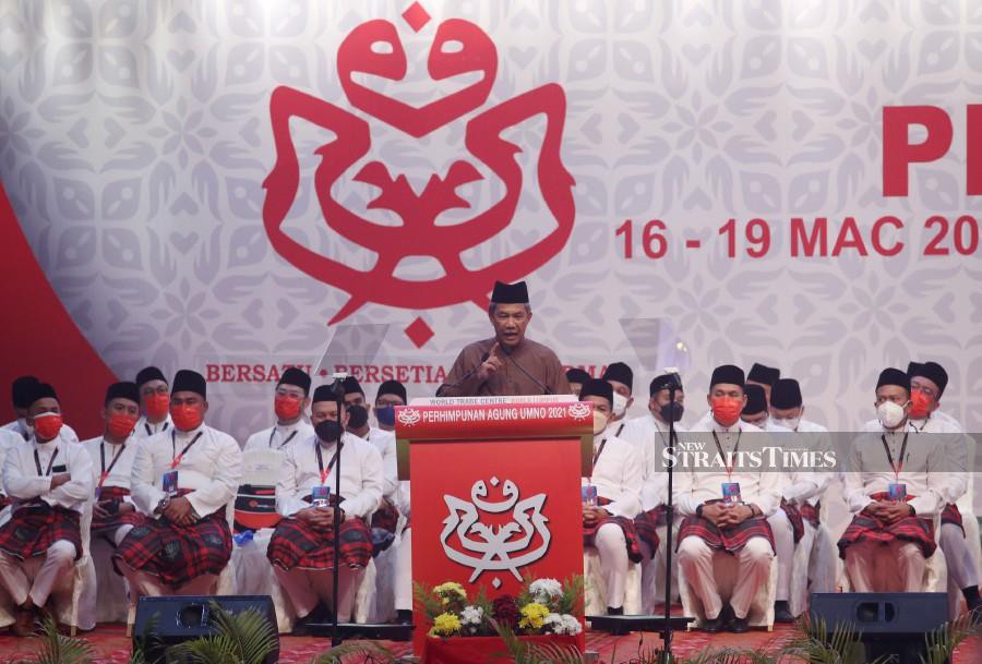 Umno deputy president Datuk Seri Mohamad Hasan delivers his speech during the opening of the party’s Wanita, Youth and Puteri wings annual assemblies at the Kuala Lumpur World Trade Centre (WTCKL). -  NSTP/EIZAIRI SHAMSUDIN