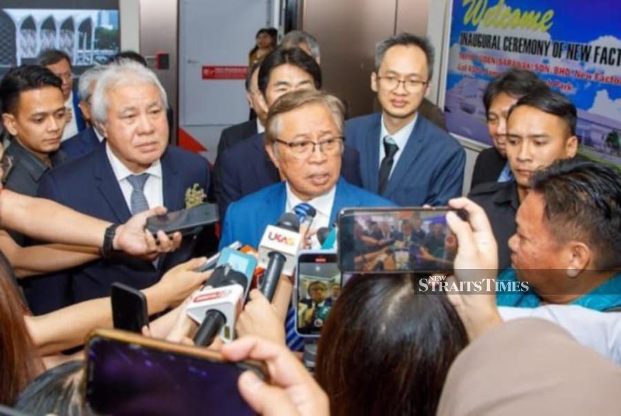 GPS chairman Tan Sri Abang Johari Tun Openg said they have identified several individuals to be fielded as its candidate, adding that the coalition will ensure that the selected candidate is ‘clean’ of criminal records and corruption. NSTP/NADIM BOKHARI