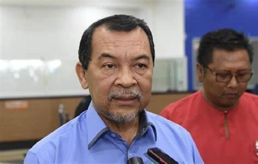Johor PN deputy chairman Mohd Solihan Badri said changing allegiance due to weak narratives and the unity government's tendency to pressure opposition representatives into supporting them would threaten the country's democratic values.- NSTP file pic