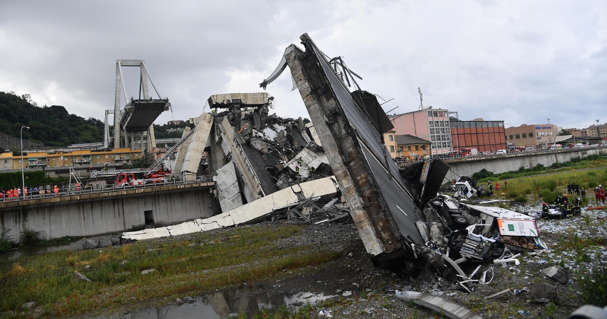 30 dead in Italy motorway bridge collapse 'tragedy' | New Straits Times