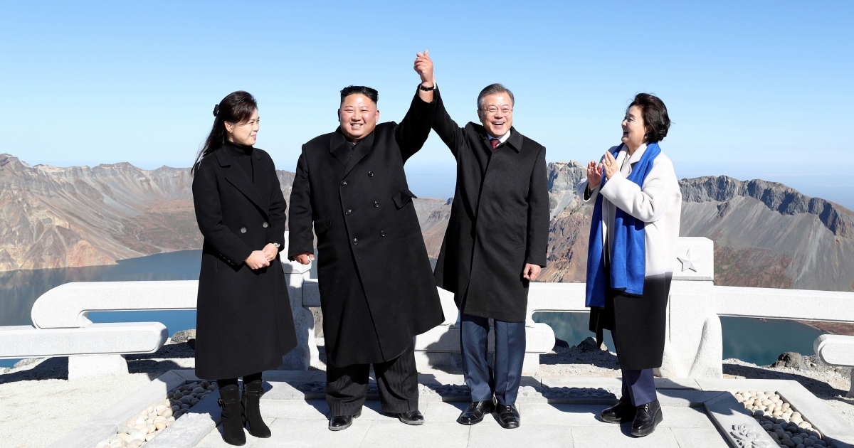 Dream comes true for S.Korea's Moon: Trekking Mt Paektu with Kim Jong ...