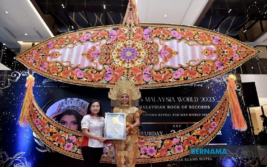 In an outstanding display of creativity and cultural heritage, Mrs Malaysia P. Vanishaantini clinched the “Most Original Costume” award at the Mrs World 2023 pageant in Las Vegas and also secured sixth place overall. - Bernama pic