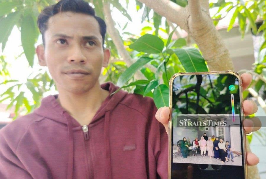  Muhammad Fadzli, 33, when met at Manirah Rafiee’s house in Taman Inang, Mergong, said: “Mama prepared frozen ketupat for the family last week for Aidilfitri because she said it’s easier to make it earlier, and then we wouldn’t have to do it later.” - NSTP/ZULIATY ZULKIFFLI