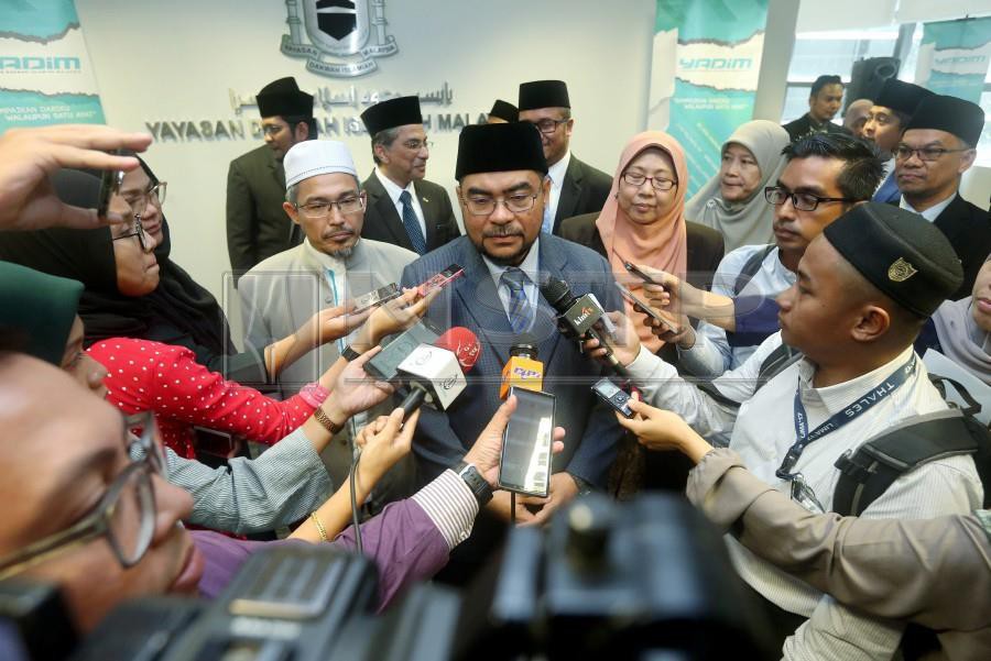 Mujahid defends Dr M, says Malaysia is not anti-Semitic