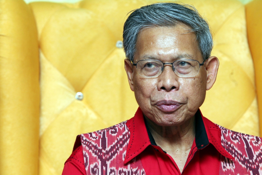 (File pix) Mustapa, who is former International Trade and Industry minister, had said was unconvinced that Umno’s rejuvenation process has begun.