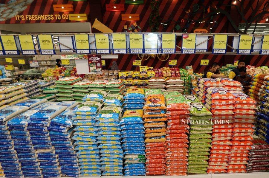 The government has rejected the suggestion by Mydin Hypermarket managing director Datuk Ameer Ali Mydin for the price of local white rice to be raised from RM26 to RM34 per 10kg. - NSTPR/NIK ABDULLAH NIK OMAR