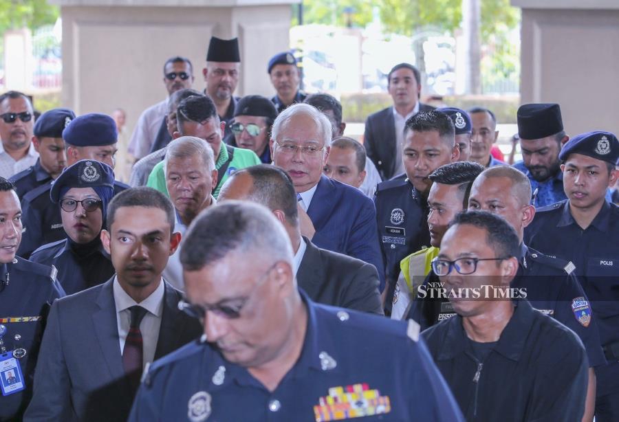 Former Solicitor-General II of Malaysia Datuk Mohd Yusof Zainal Abidin made an appearance at the corruption trial of former Prime Minister Datuk Seri Najib Razak today. (NSTP/ASWADI ALIAS)