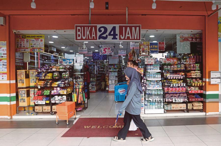 A KK Super Mart outlet in Kuala Lumpur. -- NSTP Filepic