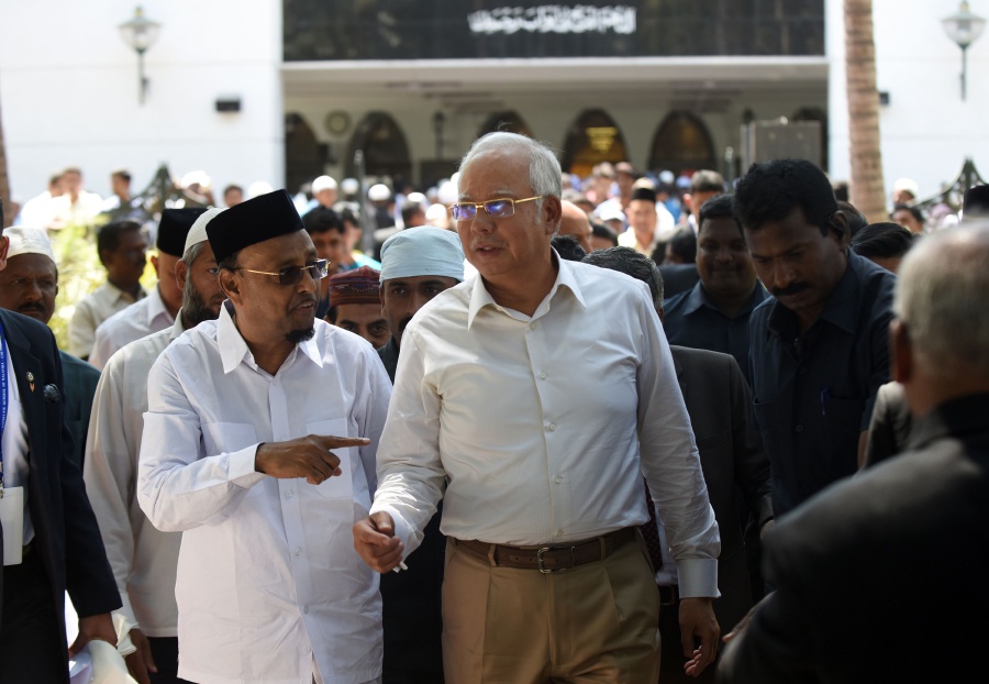 Najib joins Muslims in Chennai for Friday prayer | New Straits Times ...