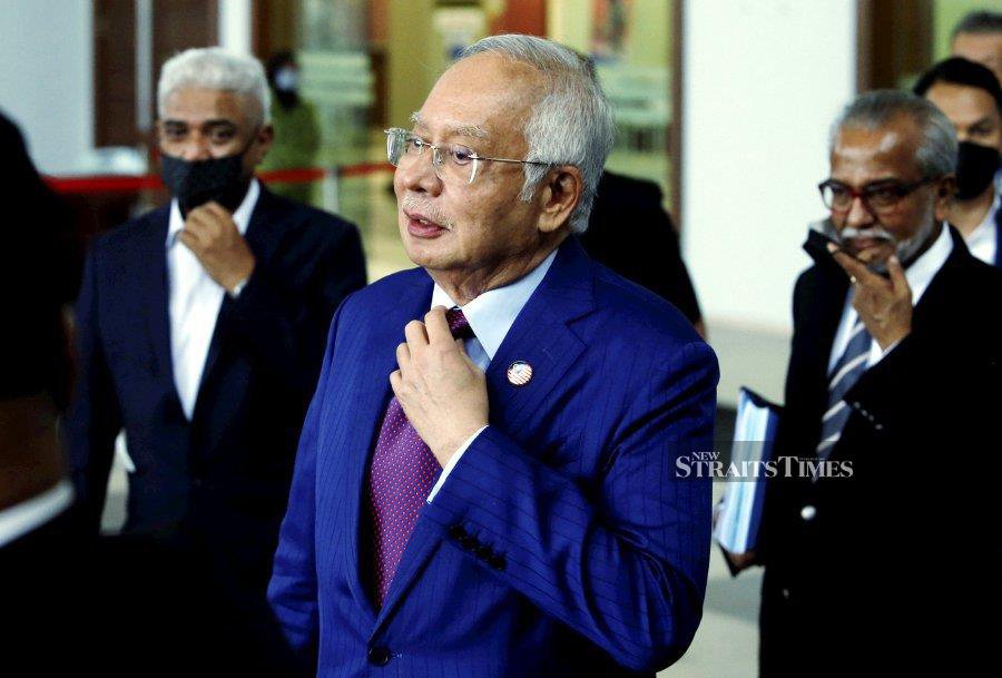 Datuk Seri Najib Razak can apply for discharge not amounting to acquittal (DNAA) or discharge and acquittal (DAA) in his RM27 million money laundering charges during the trial slated in September. - NSTP/HAIRUL ANUAR RAHIM