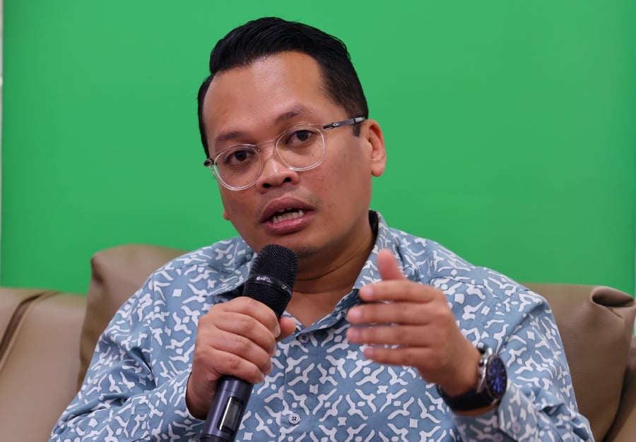 Its minister, Nik Nazmi Nik Ahmad said the team, comprising various agencies, headed by the Pahang State Land and Mines Department (PTG), is an additional measure taken by the ministry to monitor the area. - Bernama pic