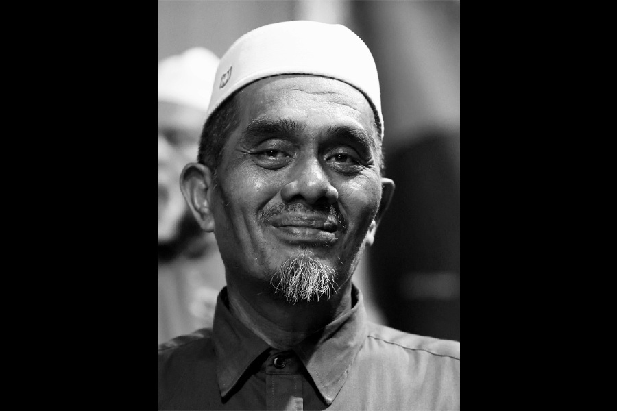 Condolences have begun pouring in for Sungai Bakap assemblyman Nor Zamri Latiff, who died at the Hospital Seberang Jaya (HSJ) this afternoon after he was hospitalised due to an inflammation of the stomach. - Bernama pic