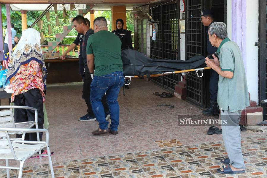 A disabled man died during a robbery at his home in Guar Perahu, here, this morning. - NSTP/DANIAL SAAD