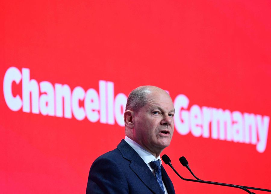 German Chancellor Olaf Scholz travels to China this weekend, walking a fine line in shoring up economic ties with Germany’s biggest trading partner at a time when the West is sharpening its tone towards Beijing. - AFP pic