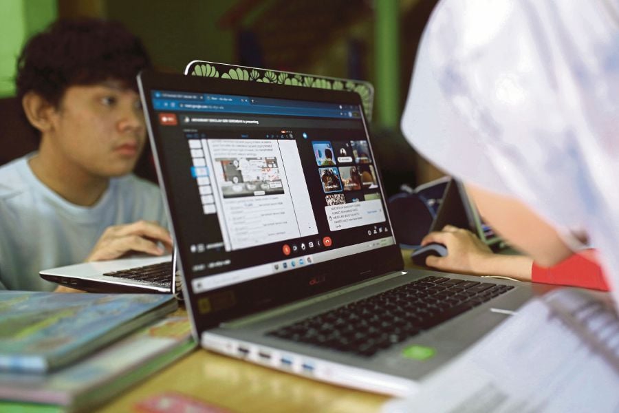 With fees as low as RM20, online tuition is open to a broader range of learners. In some cases, it’s even free. - Bernama file pic