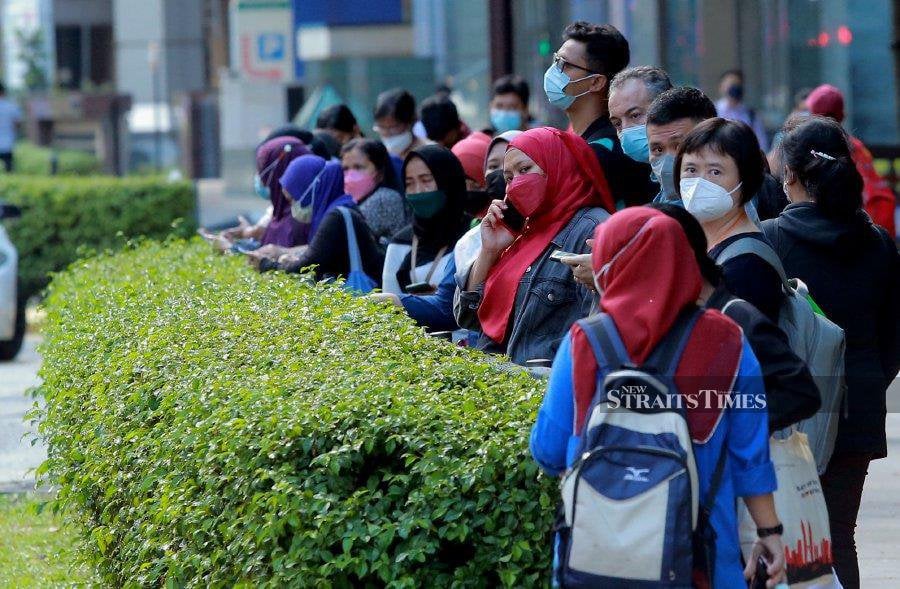 Even with no clear sight of the end of the pandemic, rising cost of living, disproportionate housing prices relative to income, stagnant wages and highly leveraged finances remain some of the main “perut” economy components that worry Malaysians. - NSTP/ASYRAF HAMZAH