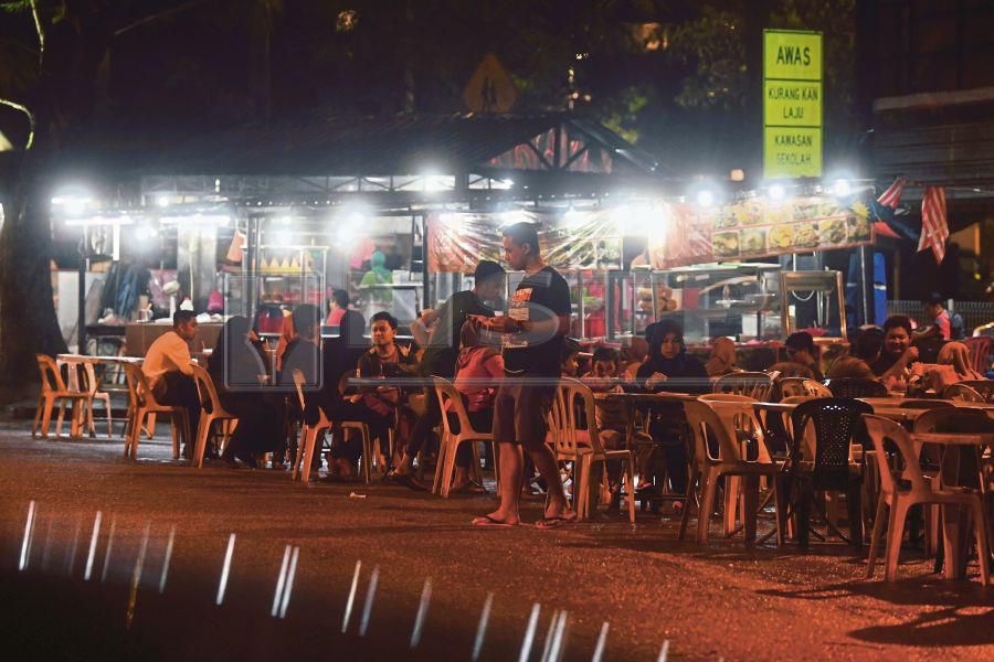 Taman Equine Restaurant Owner Placed More Tables And Chairs