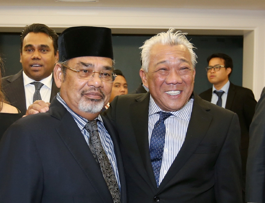 Two Barisan Nasional (BN) lawmakers were expelled from the Dewan Rakyat today over their disruptive demand for an apology from a PH lawmaker over the temporary barring of a BN MP from attending proceedings last week. (NSTP/ZUNNUR AL SHAFIQ)
