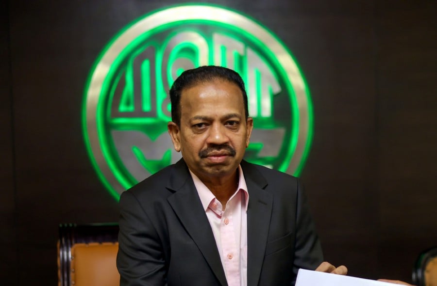 MIC president Tan Sri SA Vigneswaran said that the party’s machinery will strive to secure a high number votes for PH from the Indian community in the constituency, which makes up over 17 per cent of the total electorate. BERNAMA PIC