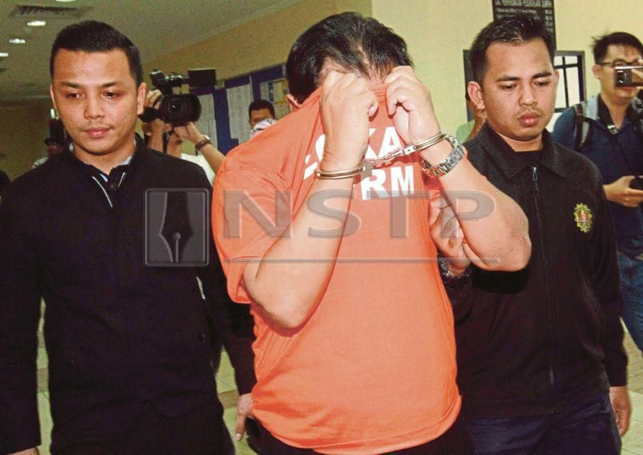 The Malaysian Anti-Corruption Commission (MACC) arrested a director of a Penang-based government agency for allegedly misusing his position to award projects to a company owned by his son. Pic by NSTP/DANIAL SAAD