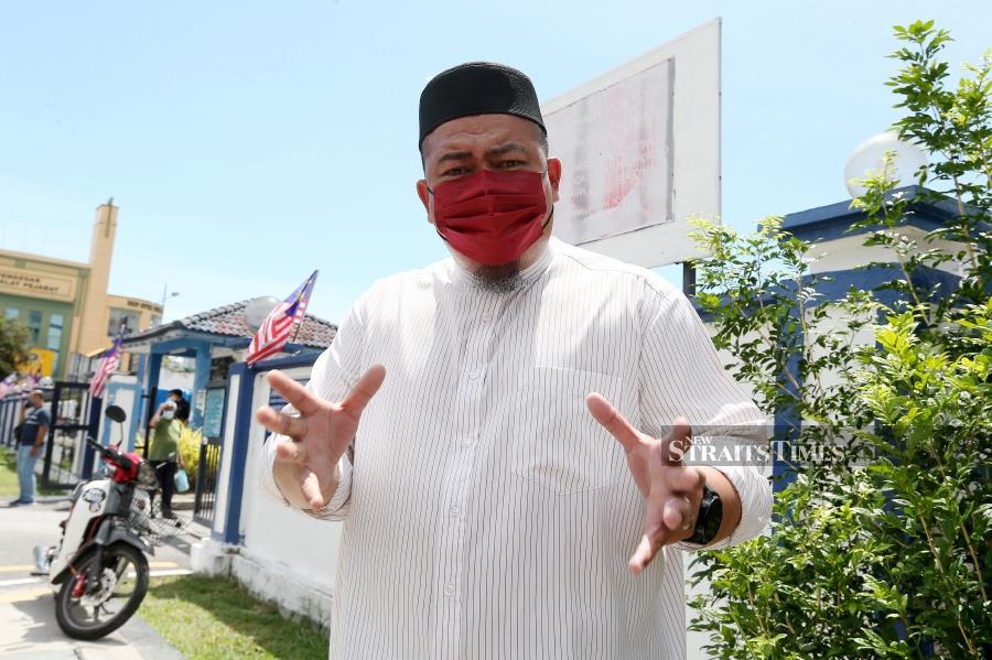 Speaking to newsmen prior to lodging the report, Sophian demanded the police and Home Minister Datuk Seri Hamzah Zainudin to take immediate and stern action against the opposition MPs, stressing that their action could create unrest in the society, more so now than ever.  - NSTP/MIKAIL ONG