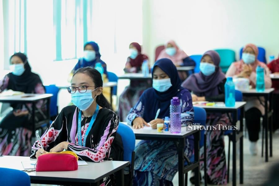 (File pic) Soon universities in Malaysia will resume. -NSTP/ASYRAF HAMZAH