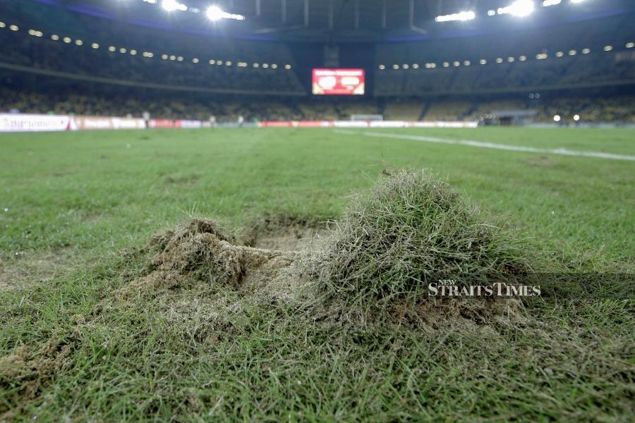 900px x 600px - United on and off the pitch to defend Bukit Jalil stadium's young zeon  zoysia pitch