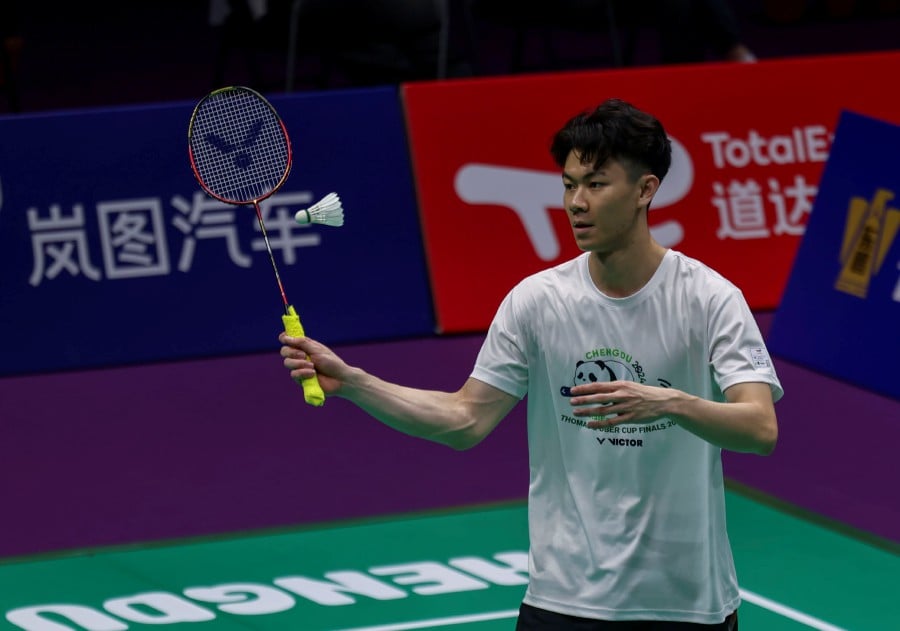 Lee Zii Jia acknowledged the immense pressure he's shouldering as Malaysia's first singles at the Thomas Cup Finals, but he's relishing the duty that he's becoming accustomed to. BERNAMA PIC