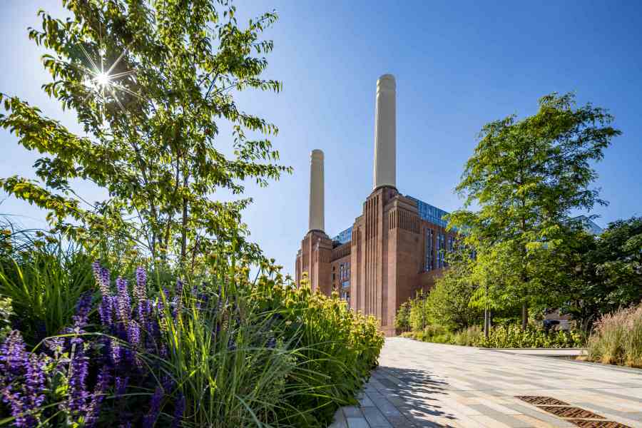 BIMBA Y LOLA  Battersea Power Station