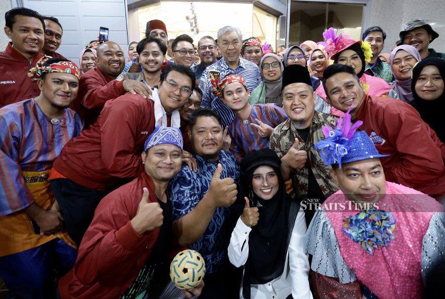 Ahmad Zahid, who is Umno president, is confident that the Chinese New Year celebration will bring joy and further strengthen the bond of unity and kinship among the people. - NSTP/MOHD FADLI HAMZAH