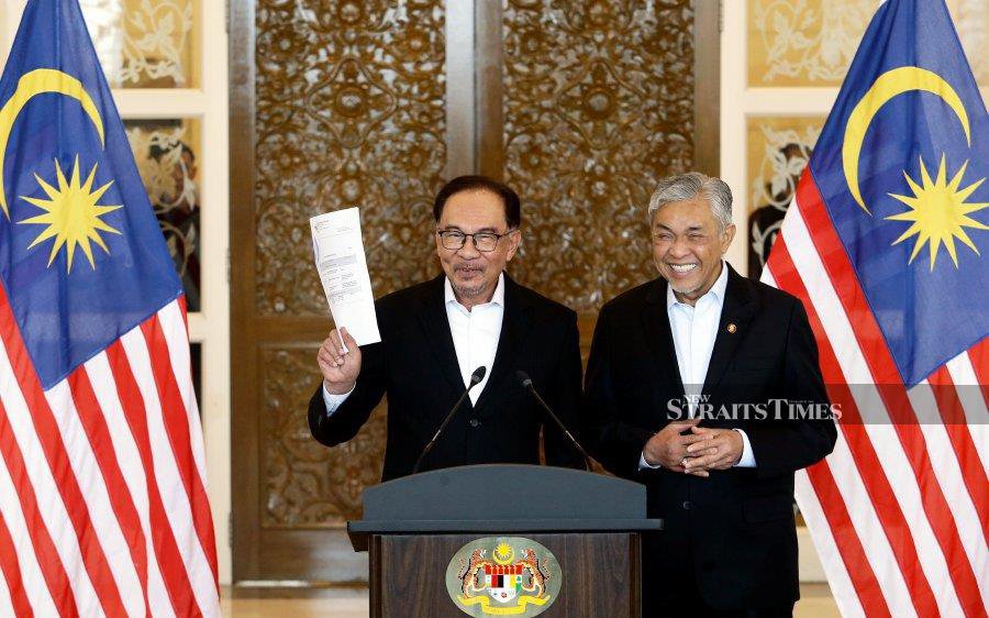 The cabinet reshuffle announced by Prime Minister Datuk Seri Anwar Ibrahim yesterday gives a clear signal that the Unity Government always meets the current and future needs of Malaysia for her to move forward. - NSTP/MOHD FADLI HAMZAH