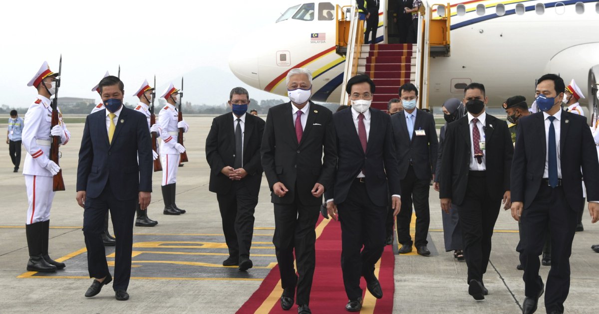 pm visit vietnam