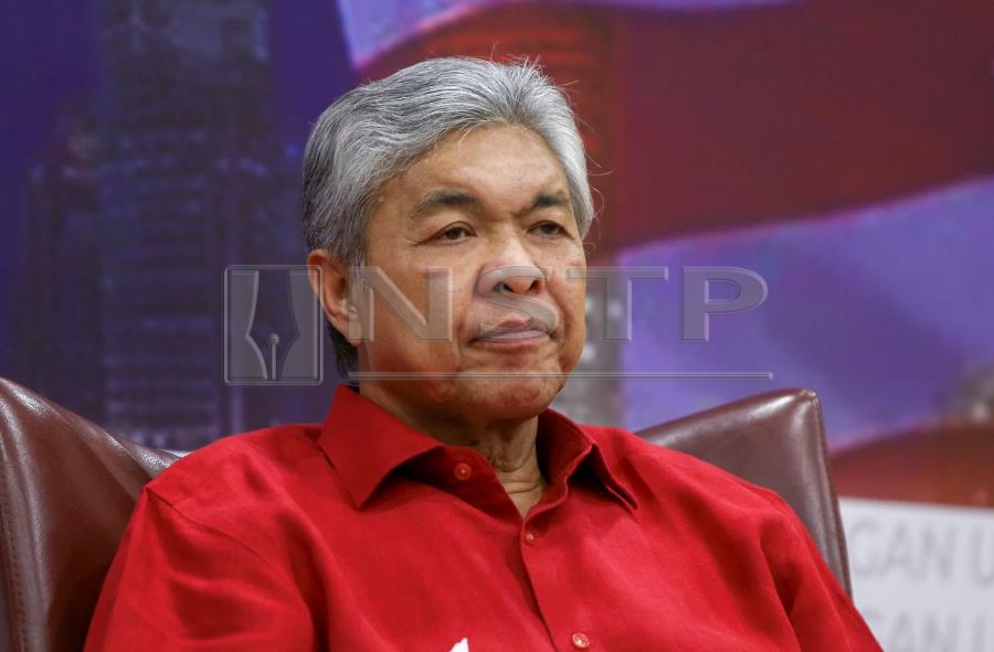 Datuk Seri Dr Ahmad Zahid Hamidi's move to hand over Umno presidential duties to his deputy is part of party's reforms. Pic by NSTP/MUHD ZAABA ZAKERIA