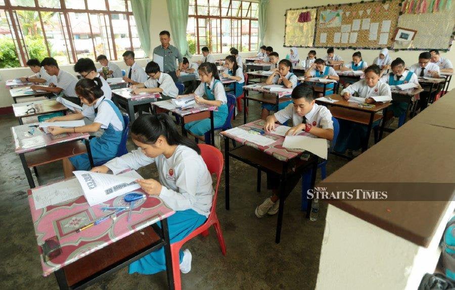 KUALA LUMPUR: Public examinations have been so entrenched in Malaysia’s education system that some parents are pining for the return of Ujian Pencapaian Sekolah Rendah (UPSR) and Pentaksiran Tingkatan Tiga (PT3). - NSTP file pic