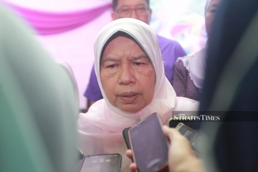 Zuraida said PBM leaders, including herself, had received numerous complaints from the corporate sector, particularly small and medium enterprises (SMEs). - NSTP/AZLAN HADI ABU BAKAR