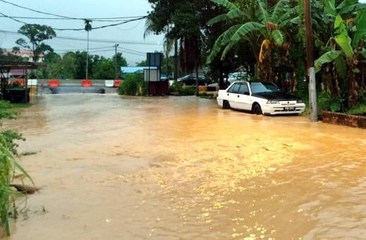 Flash Floods Strike Parts Of Penang Yet Again 